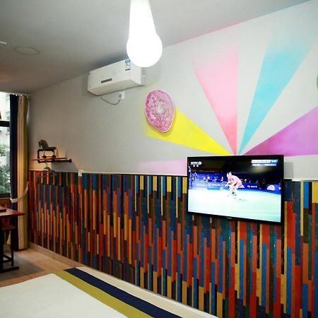 Haikou Time Inn Theme Hotel Exterior photo