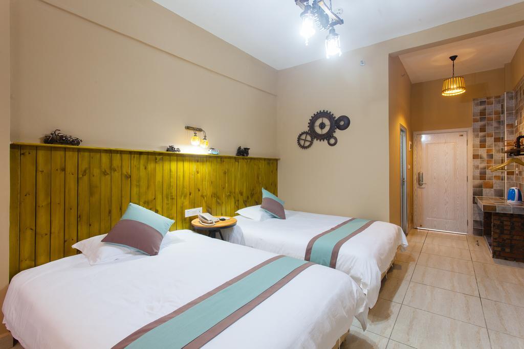 Haikou Time Inn Theme Hotel Exterior photo