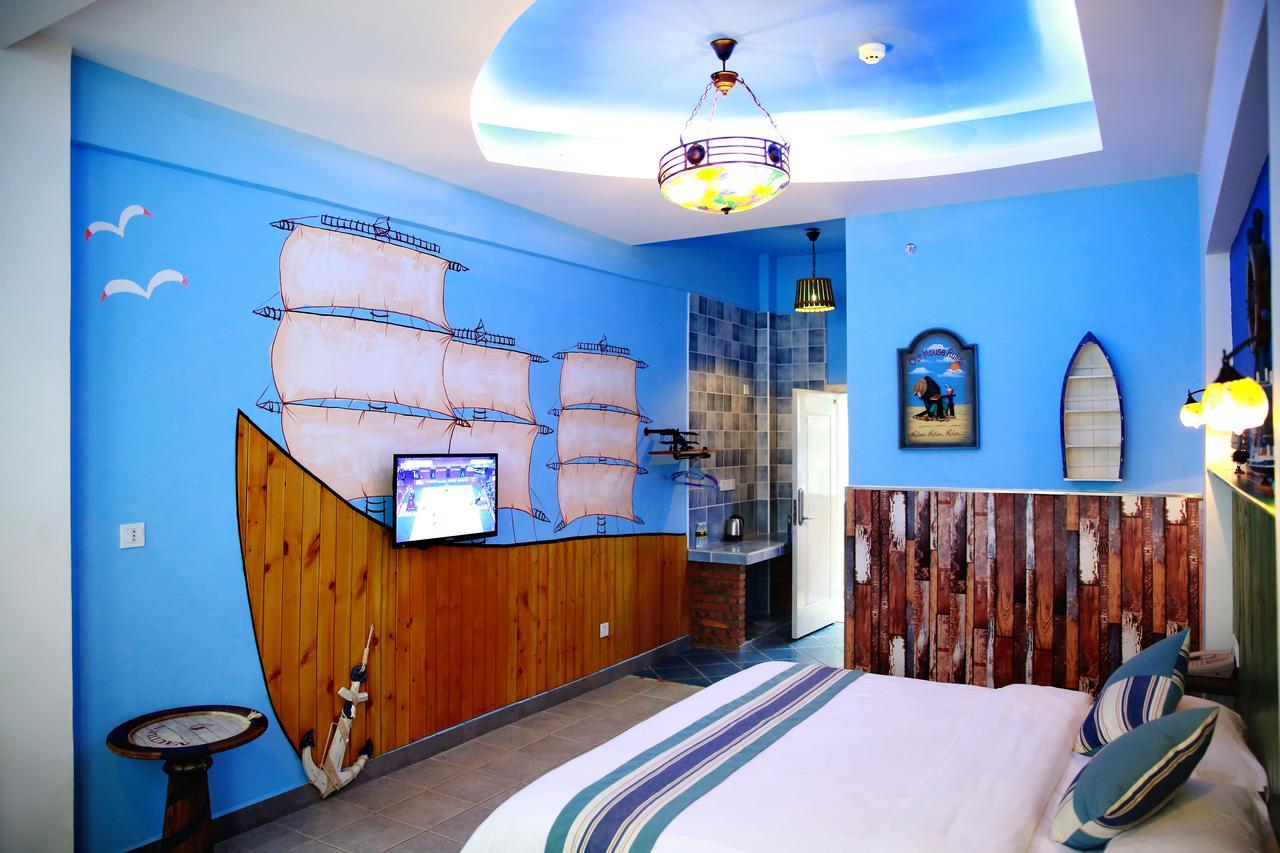 Haikou Time Inn Theme Hotel Exterior photo
