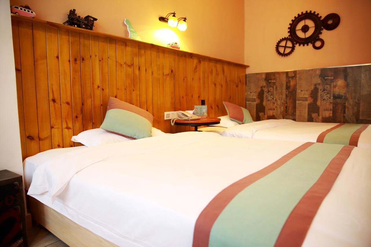 Haikou Time Inn Theme Hotel Exterior photo