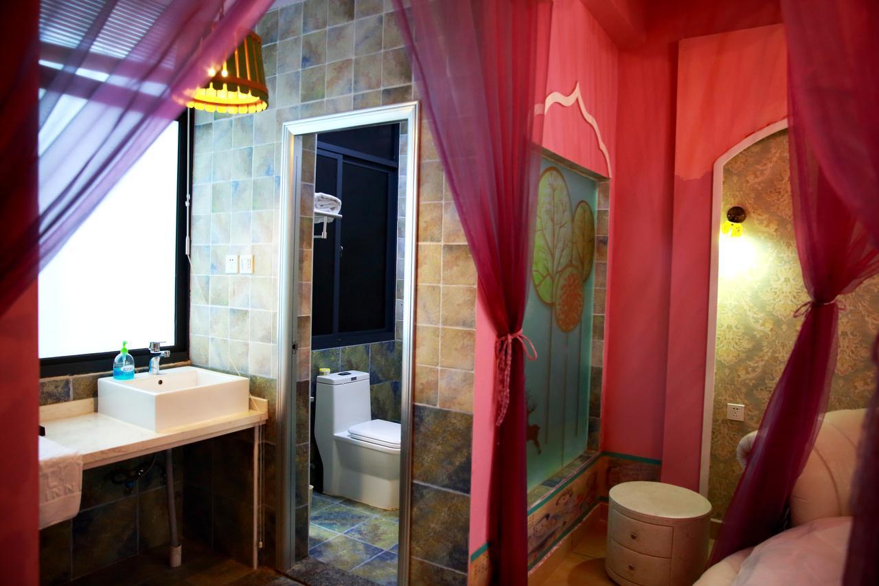 Haikou Time Inn Theme Hotel Exterior photo