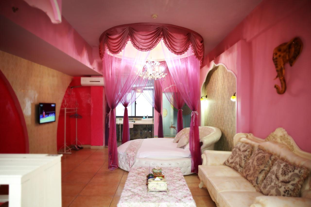 Haikou Time Inn Theme Hotel Exterior photo