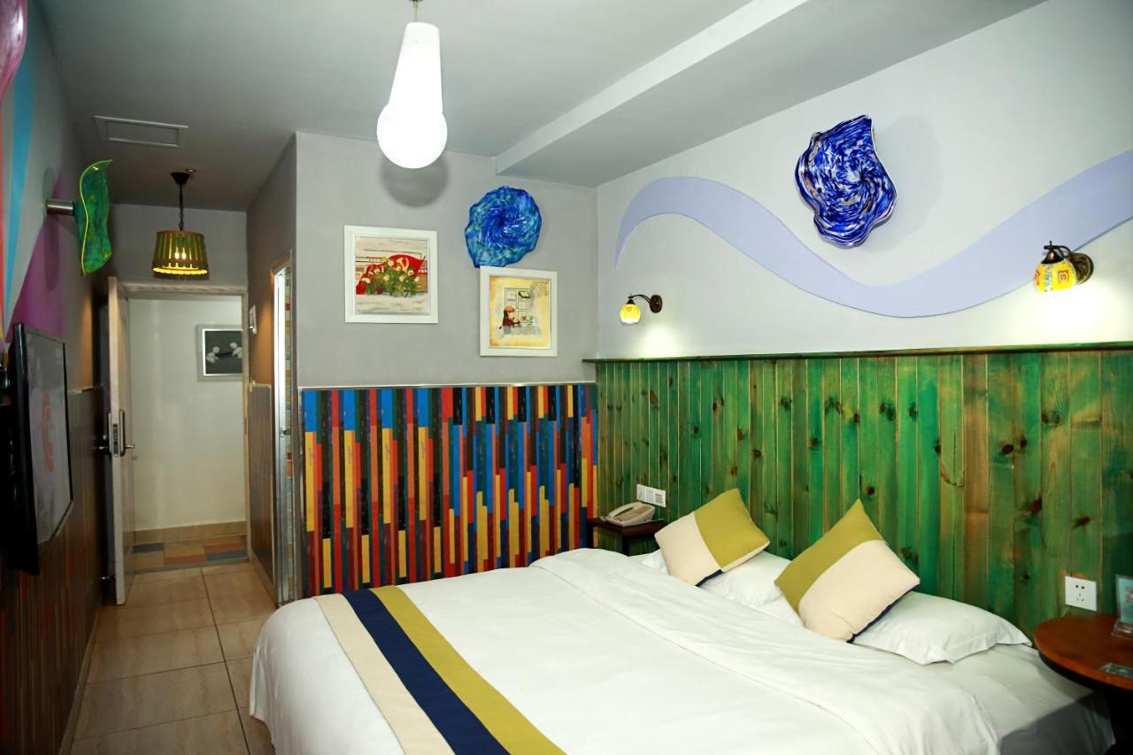 Haikou Time Inn Theme Hotel Exterior photo